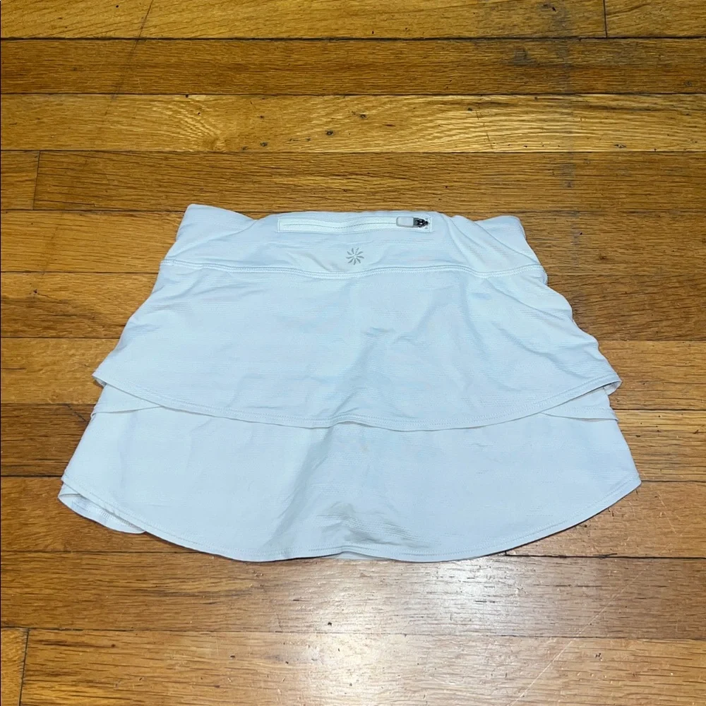 Athleta Girl The Swing Skirt Skort in Silver White, Size Medium 8 / 10